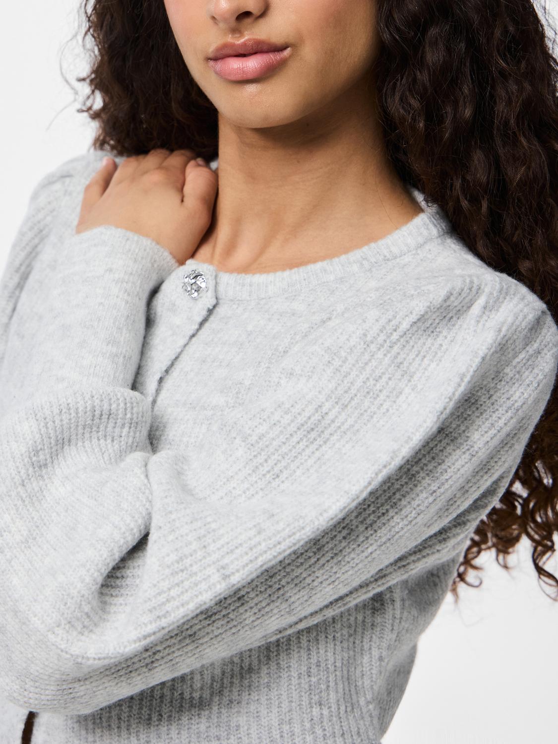 model_shot-detail